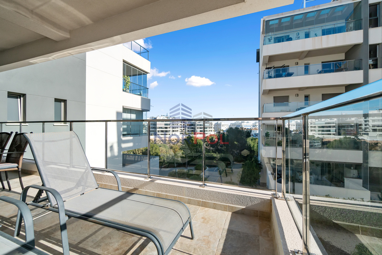 Modern apartment for sale in La Zenia